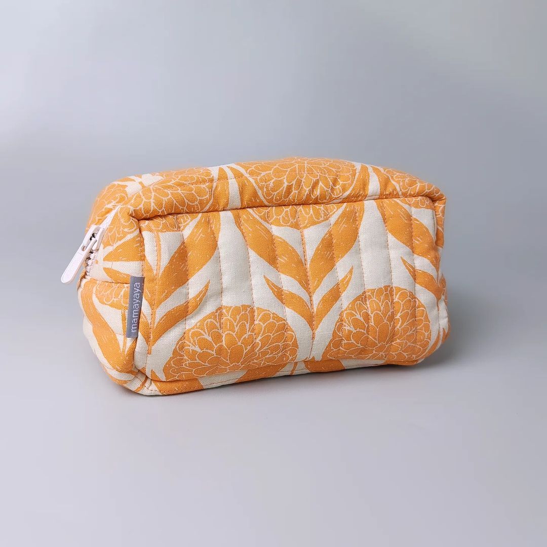 COSMETIC POUCH QUILTED_C6049_BUNGA BUTTERCUPS ORANGE