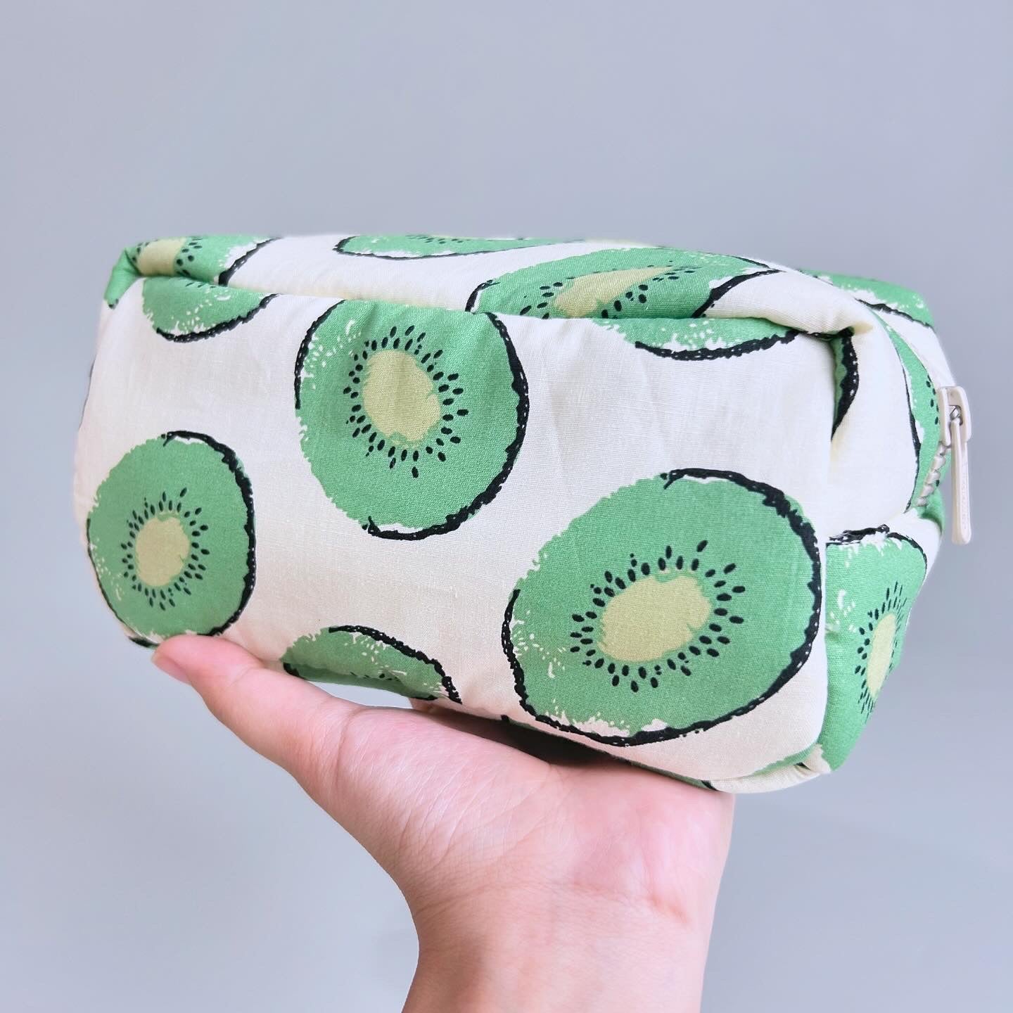 COSMETIC POUCH PUFFY_A7028_KIWI