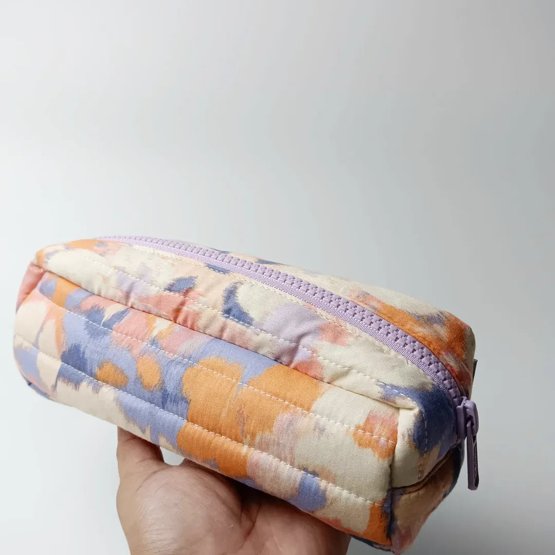 PENCIL CASE_BUNGA ABSTRAK SALEM