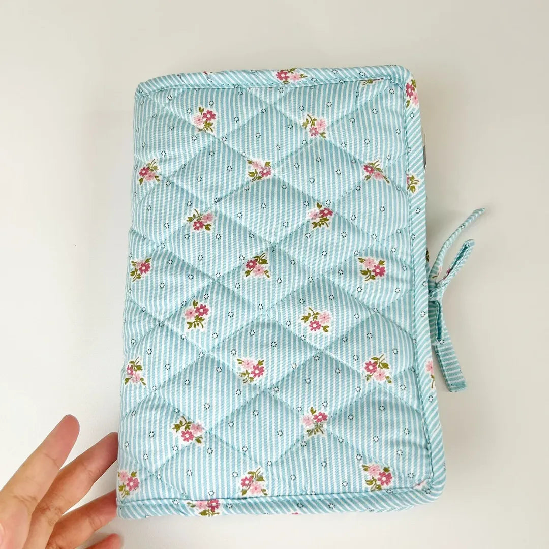 JOURNAL BOOK_BUNGA GARIS BIRU