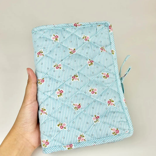 JOURNAL BOOK_BUNGA GARIS BIRU
