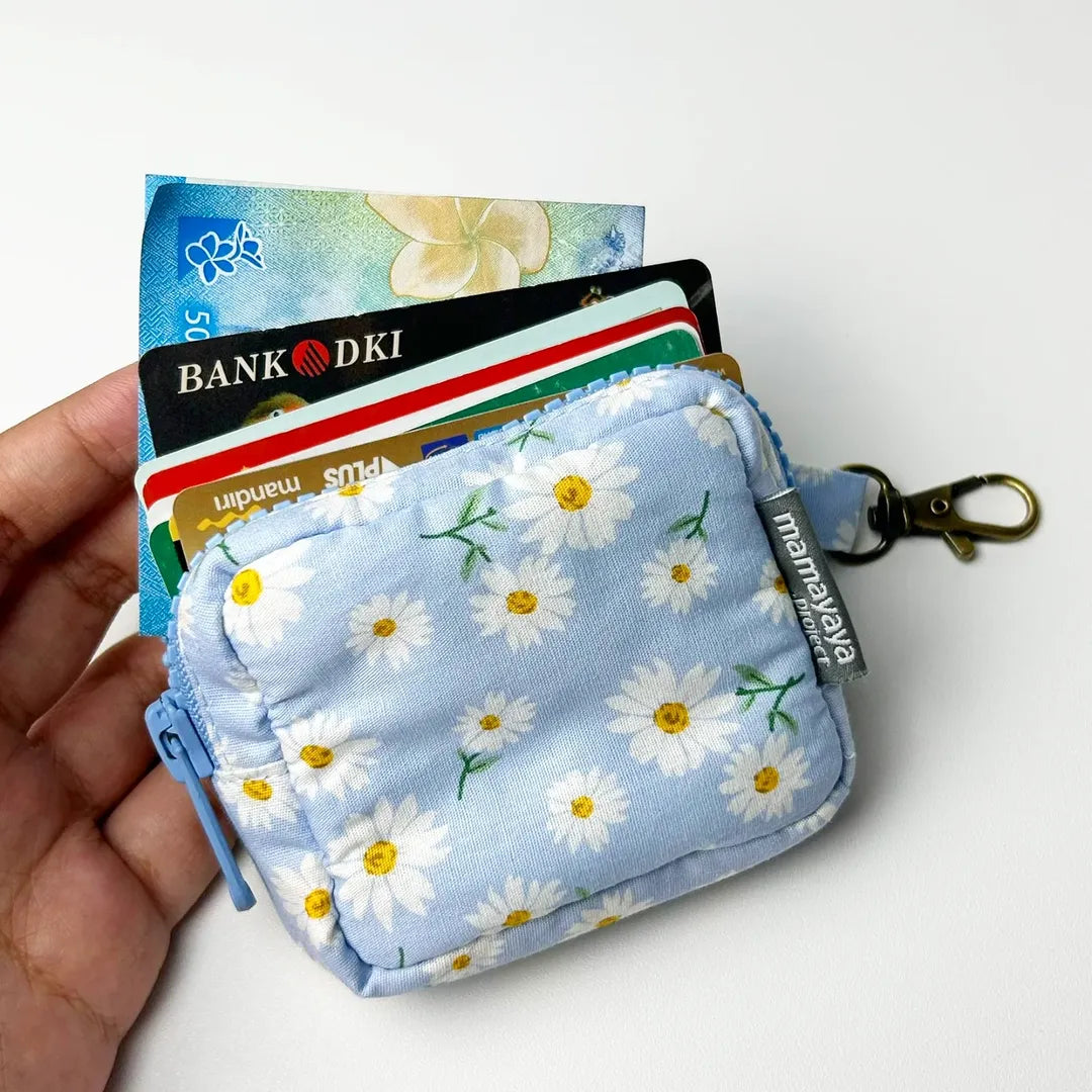 POUCH COIN_GARBERA BIRU