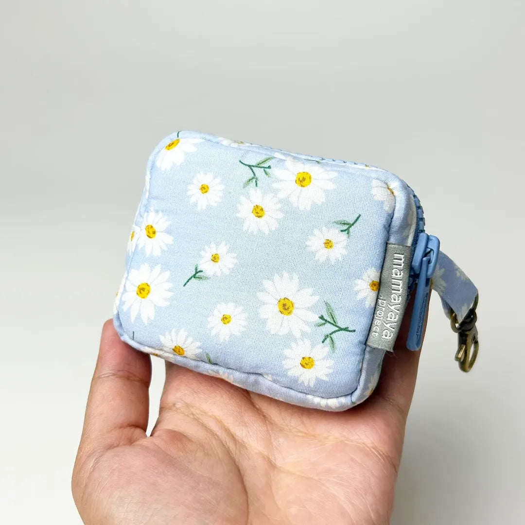 POUCH COIN_GARBERA BIRU