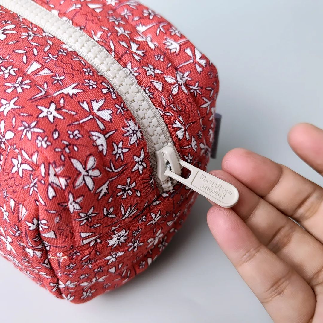 COSMETIC POUCH QUILTED_C6042_BUNGA SOKA