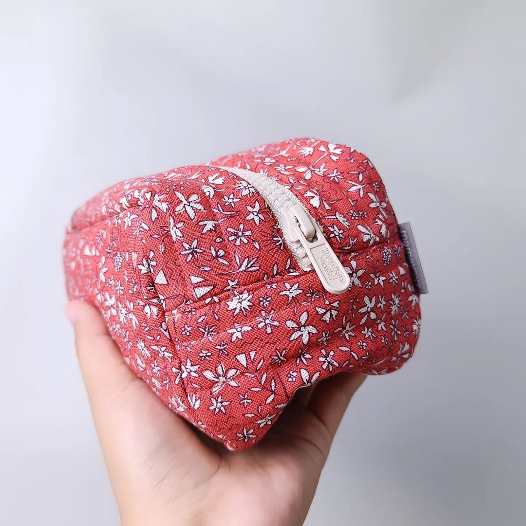 COSMETIC POUCH QUILTED_C6042_BUNGA SOKA