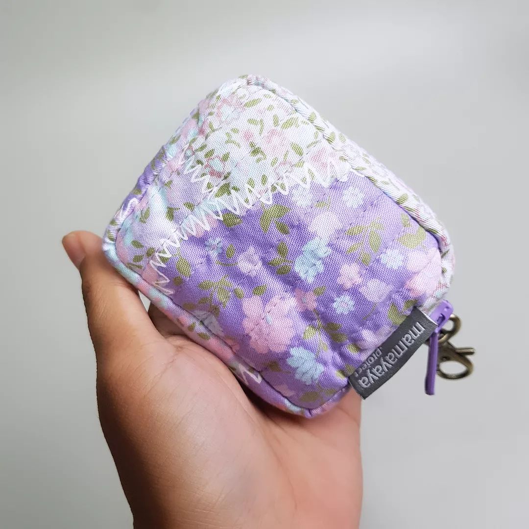 POUCH COIN_A6120QU_MIX FLOWER LILAC