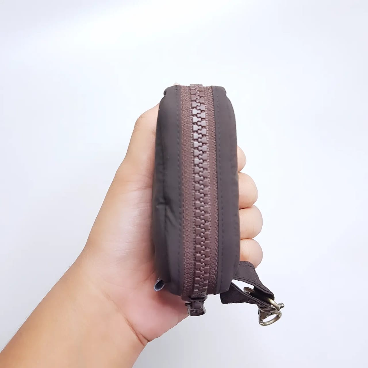 POUCH COIN_C6172_DARK BROWN (TASLAN)