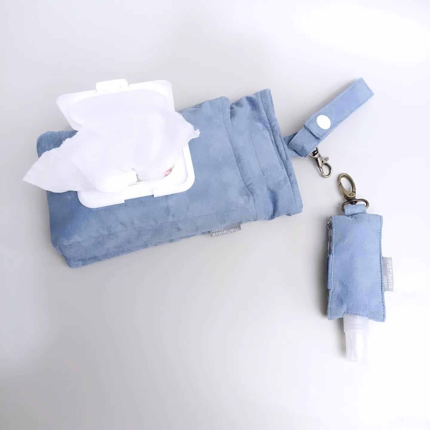 SET TISSUE POUCH & HAND SANITIZER HOLDER_C6093_SUEDE BLUEBERRY MUFFIN