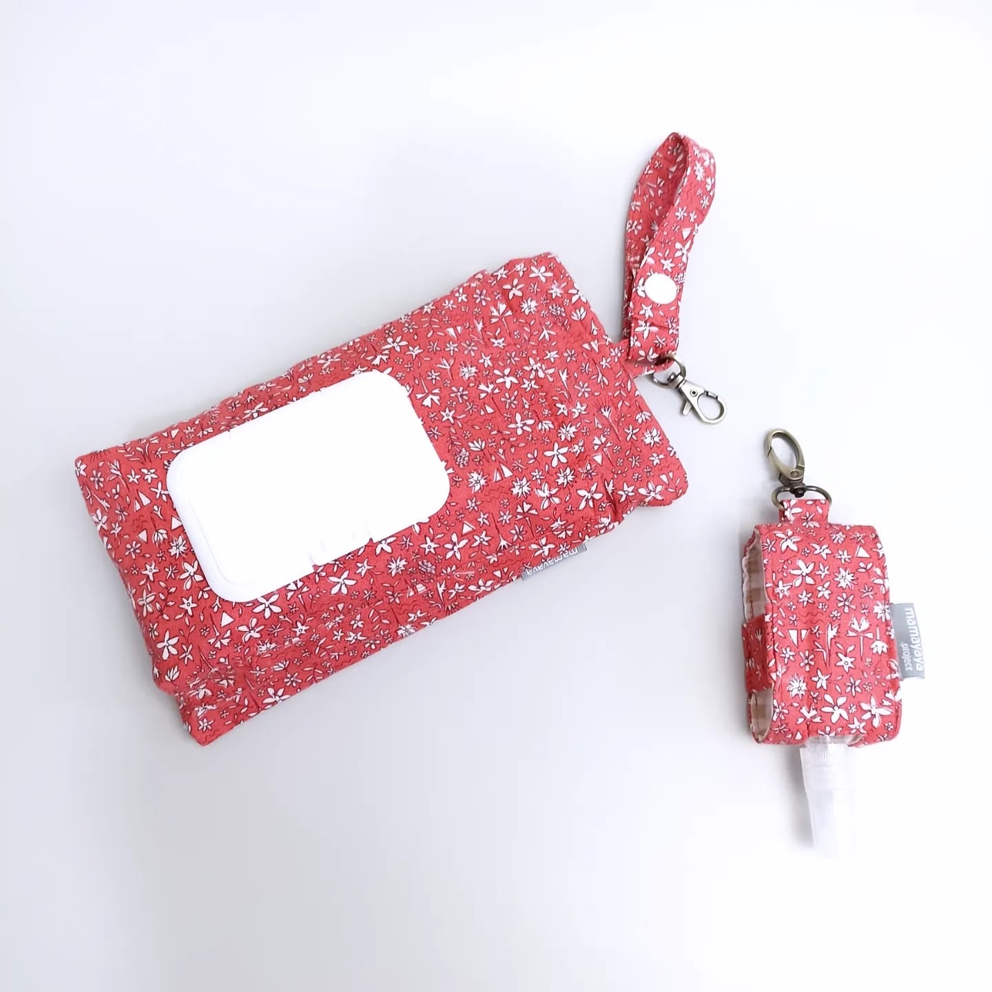 SET TISSUE POUCH & HAND SANITIZER HOLDER_C6042_BUNGA SOKA