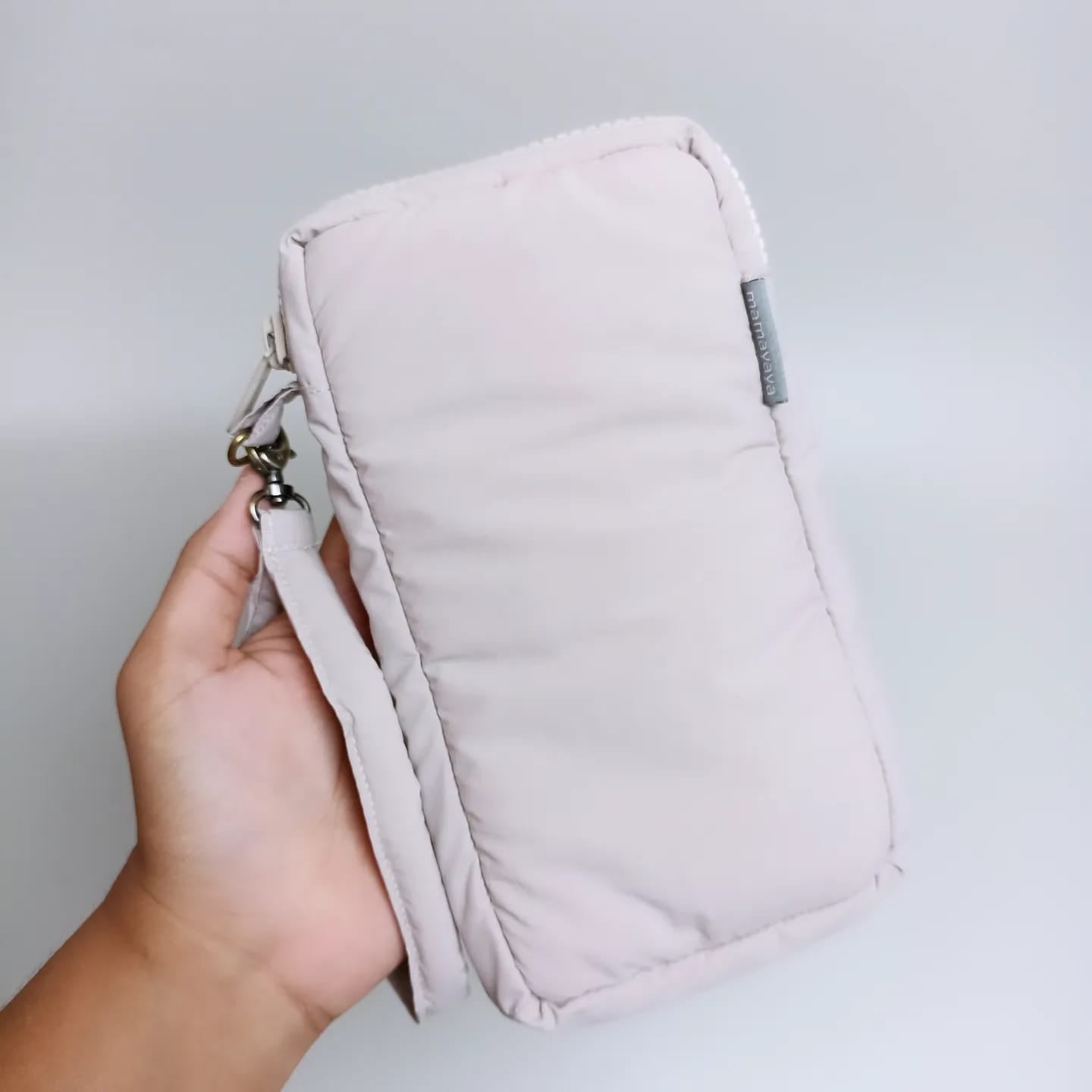 POUCH HP_C6106_PEARLY GREY (TASLAN)