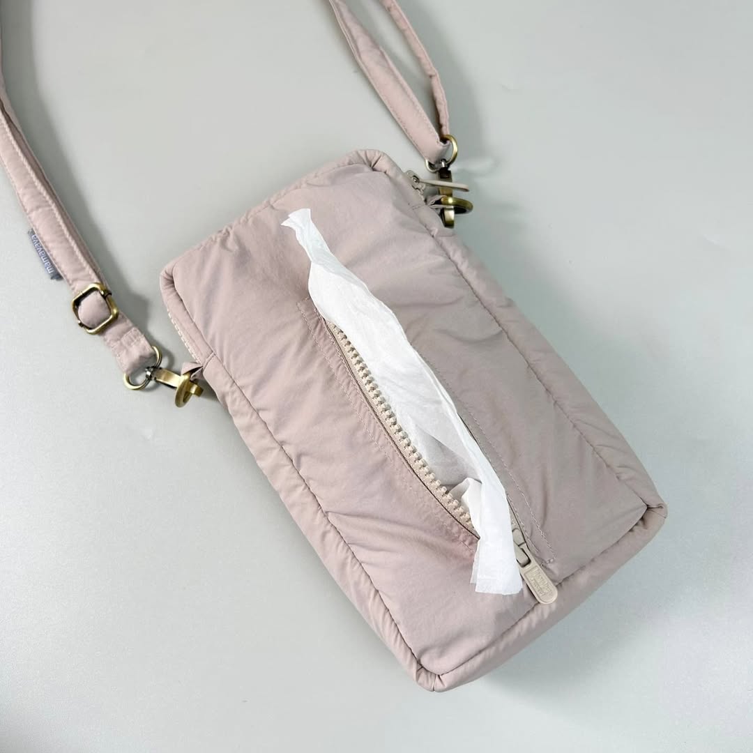 PHONE WALLET POUCH PUFFY & HAND SANITIZER HOLDER_C6106_PEARLY GREY