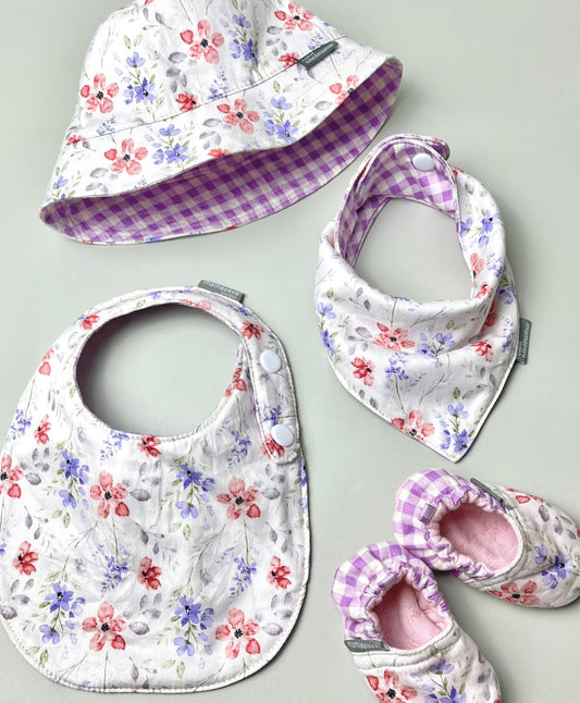 SET BABY | BUCKET HAT | BIBS | BABY SHOES_A7171_ANGELONIA BW