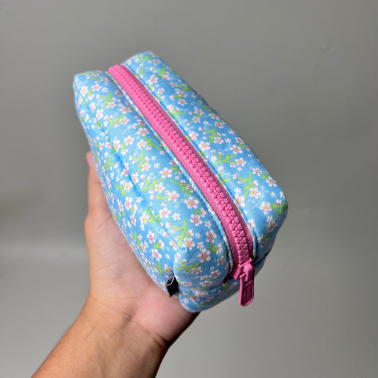 POUCH MEDIUM_A6085_SAKURA BIRU