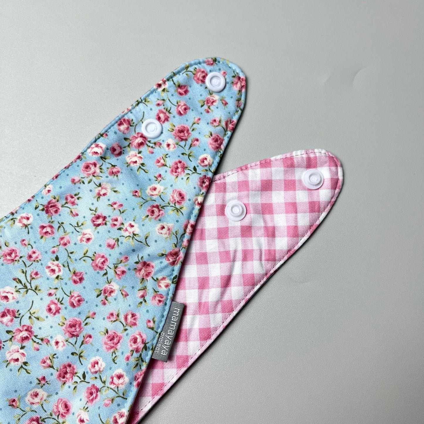 SCARF BIBS_A3008_ROSE DASAR BIRU