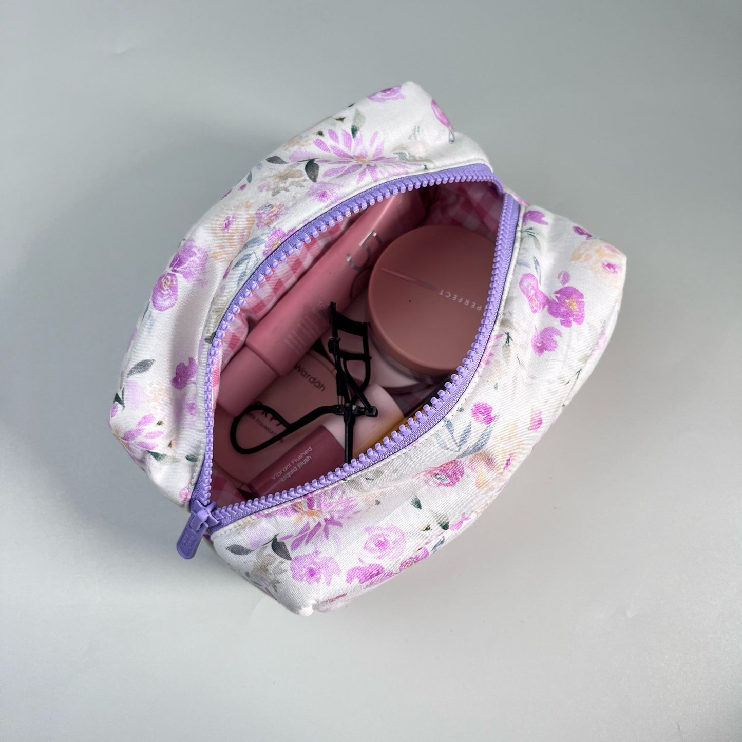 COSMETIC POUCH PUFFY_A7211_ANYELIR UNGU