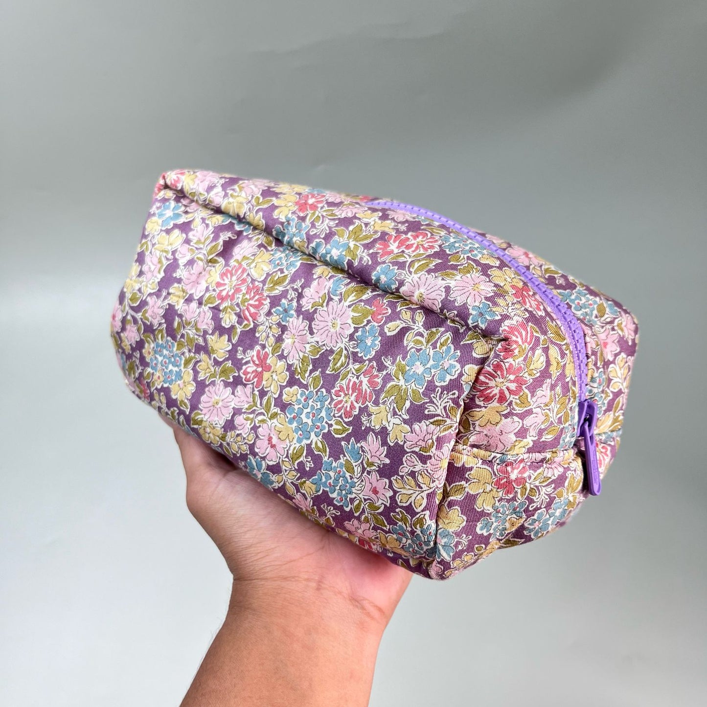 COSMETIC POUCH PUFFY_A7051_CALENDULA UNGU