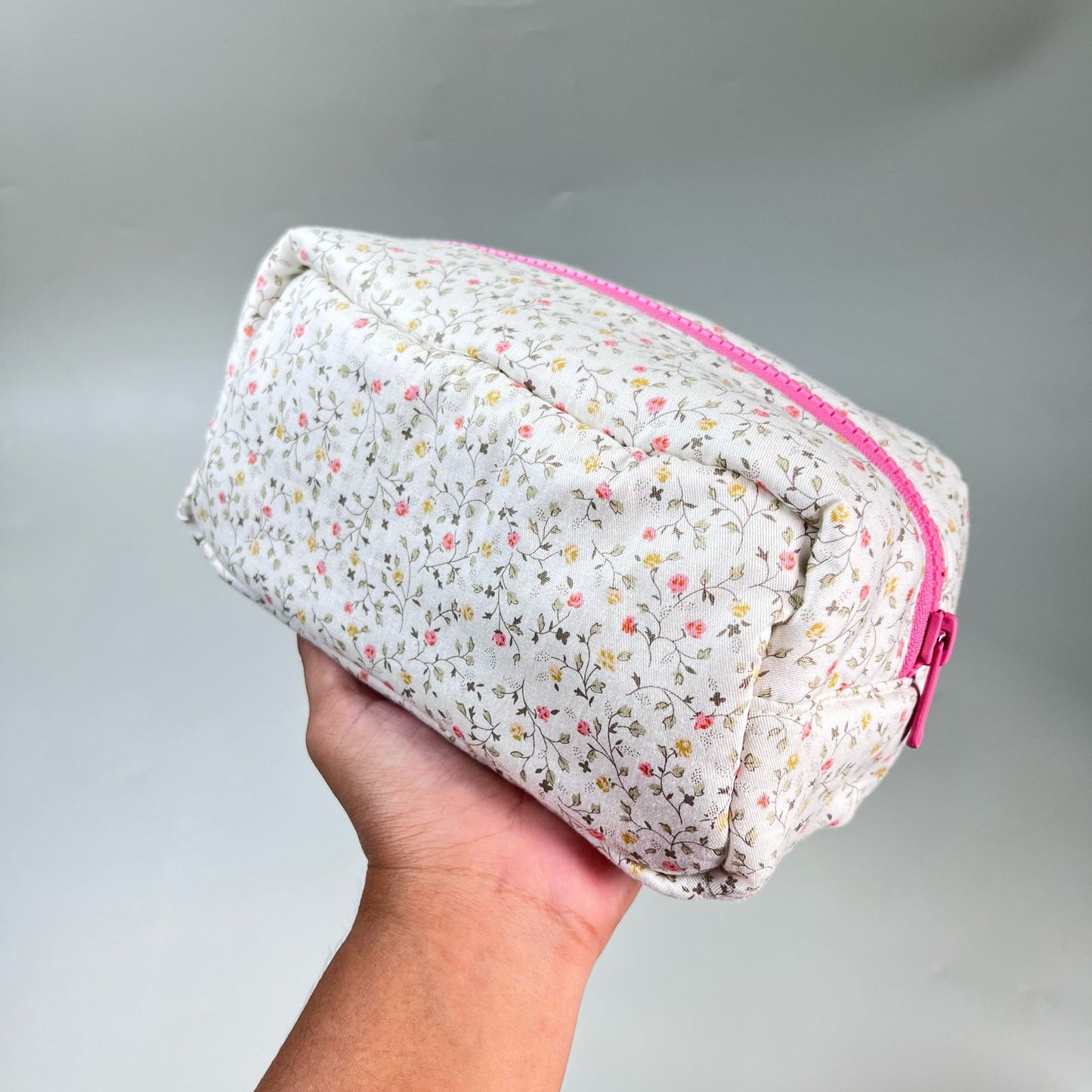 COSMETIC POUCH PUFFY_A4200_GLOXINIA GREEN RED