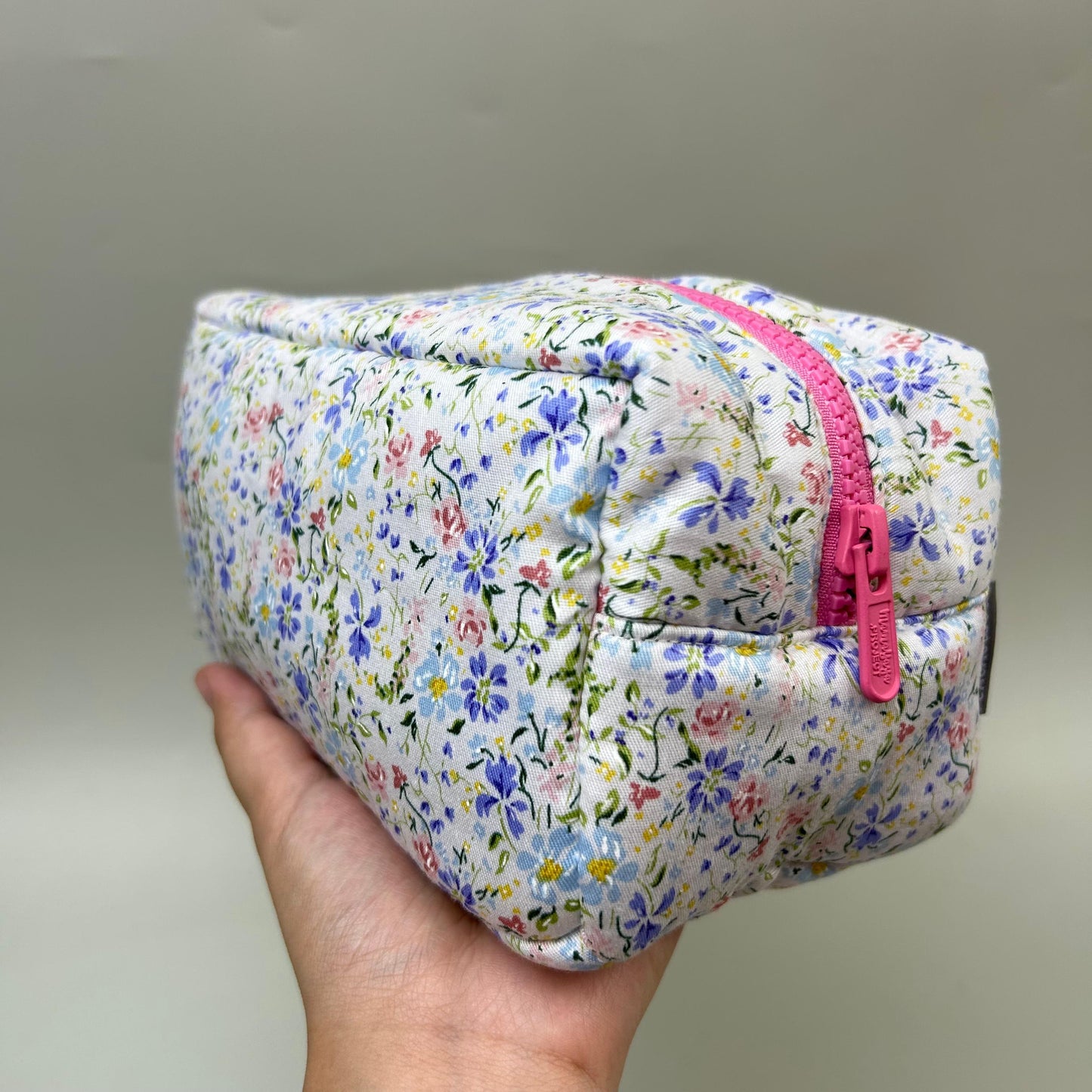 COSMETIC POUCH PUFFY_A6422_BUNGA HOYA BIRU