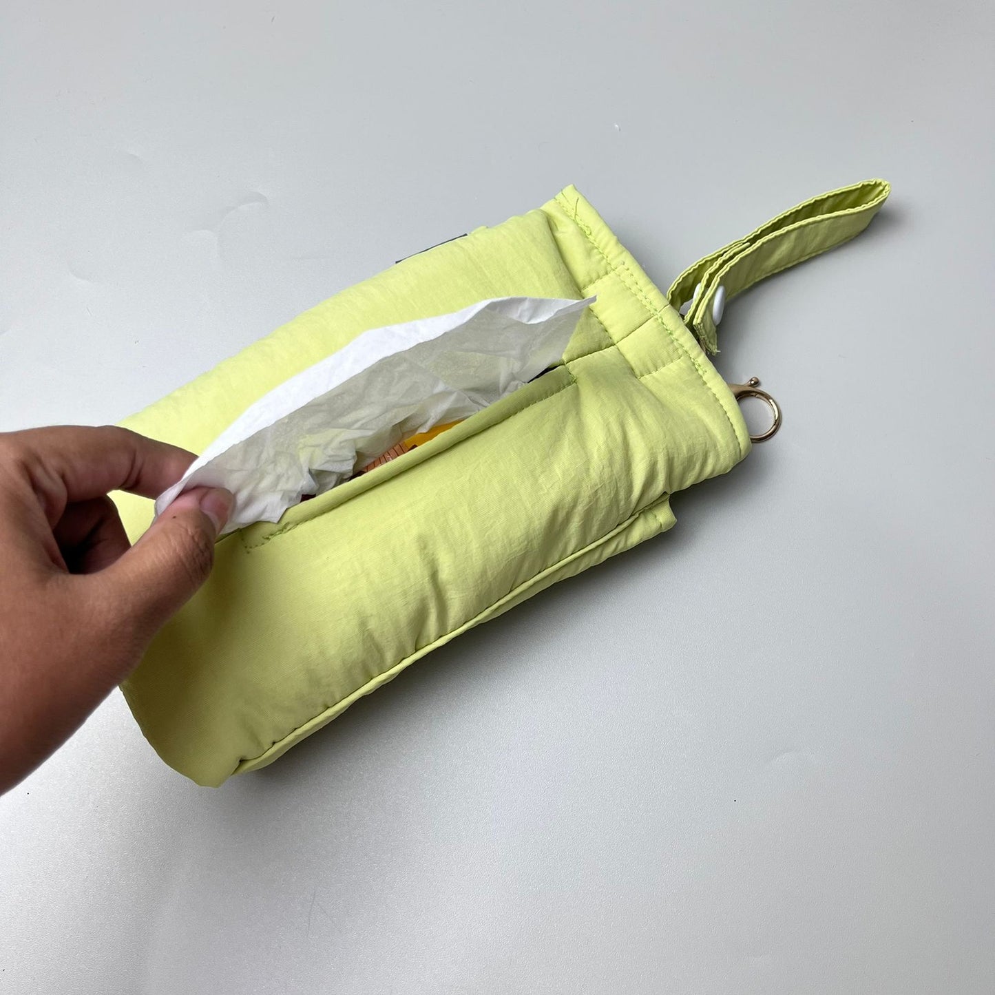 TISSUE POUCH 2 IN 1_C6364_LIME GREEN