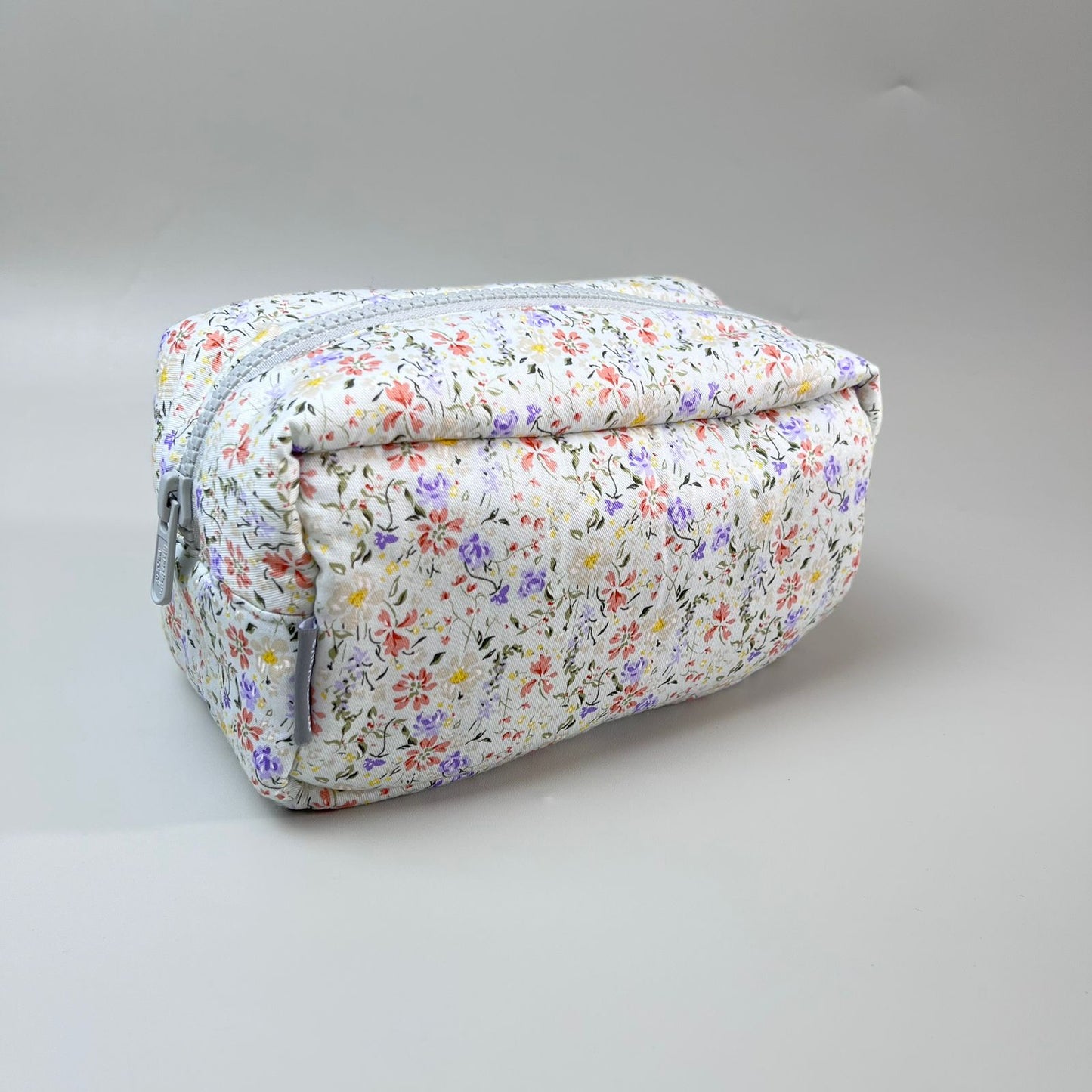 COSMETIC POUCH PUFFY_A6423_BUNGA HOYA PEACH