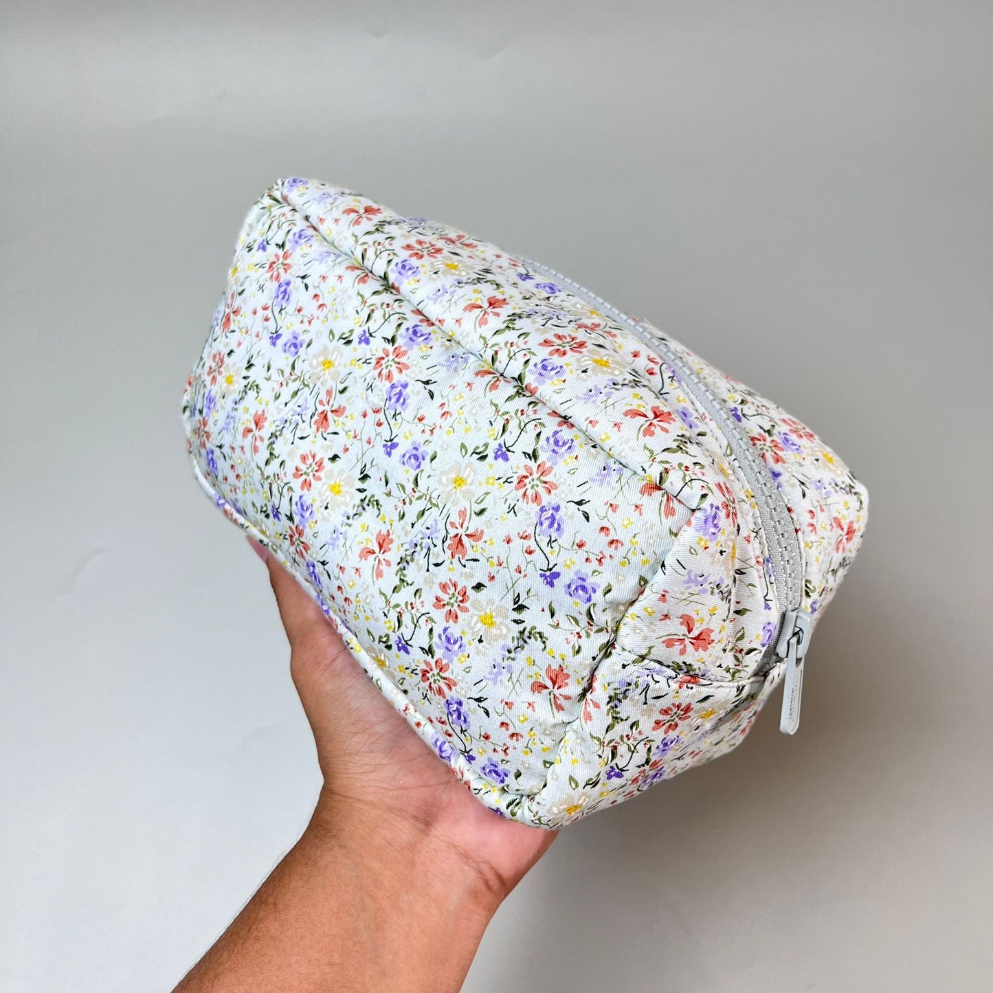 COSMETIC POUCH PUFFY_A6423_BUNGA HOYA PEACH