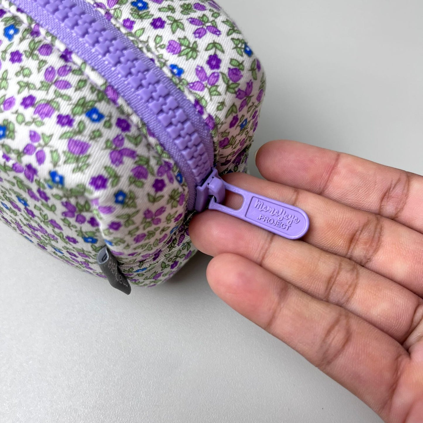 POUCH MEDIUM_A6146_MINI CLOVER LILAC