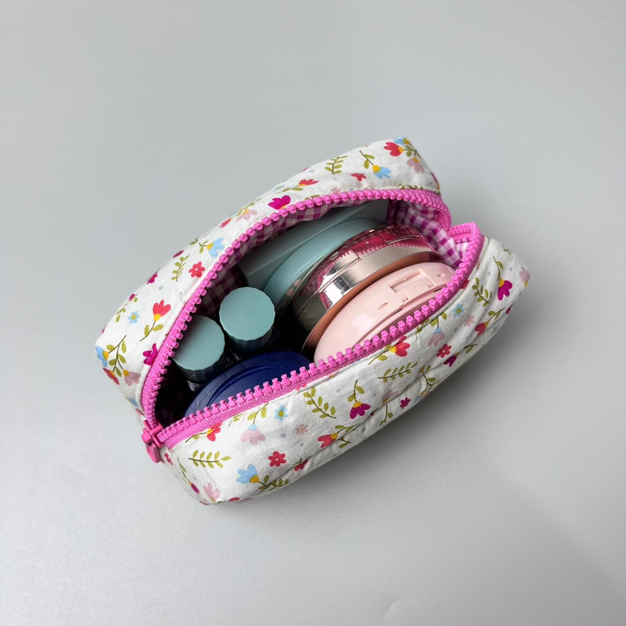 POUCH MEDIUM_A3007_BUNGA CANNA CREAM