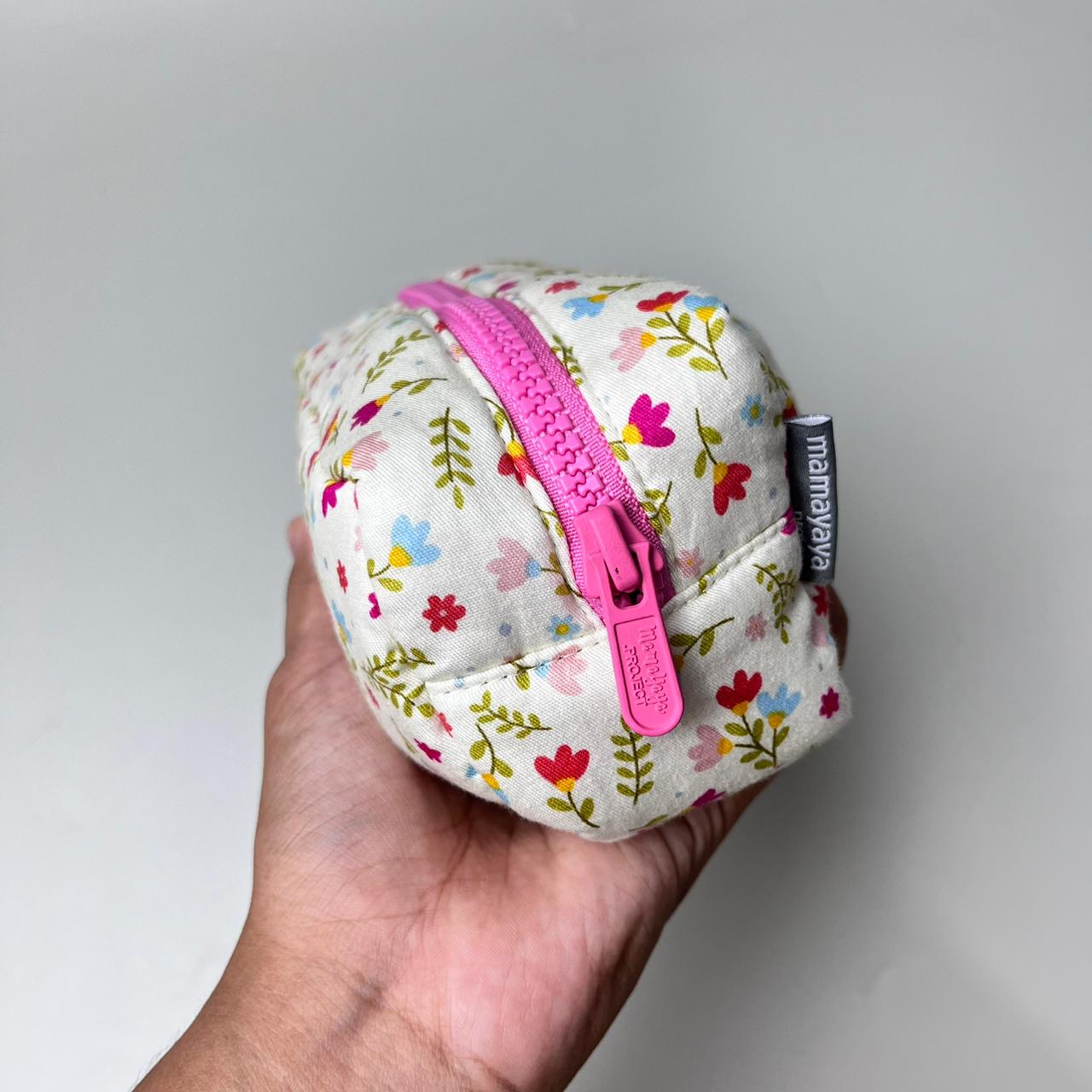 POUCH MEDIUM_A3007_BUNGA CANNA CREAM