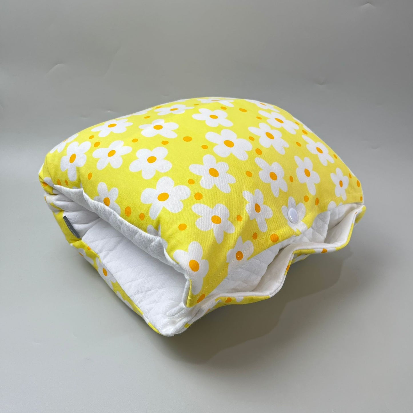 TRAVEL NURSING ARM PILLOW_⁠B7280_DAISY KUNING