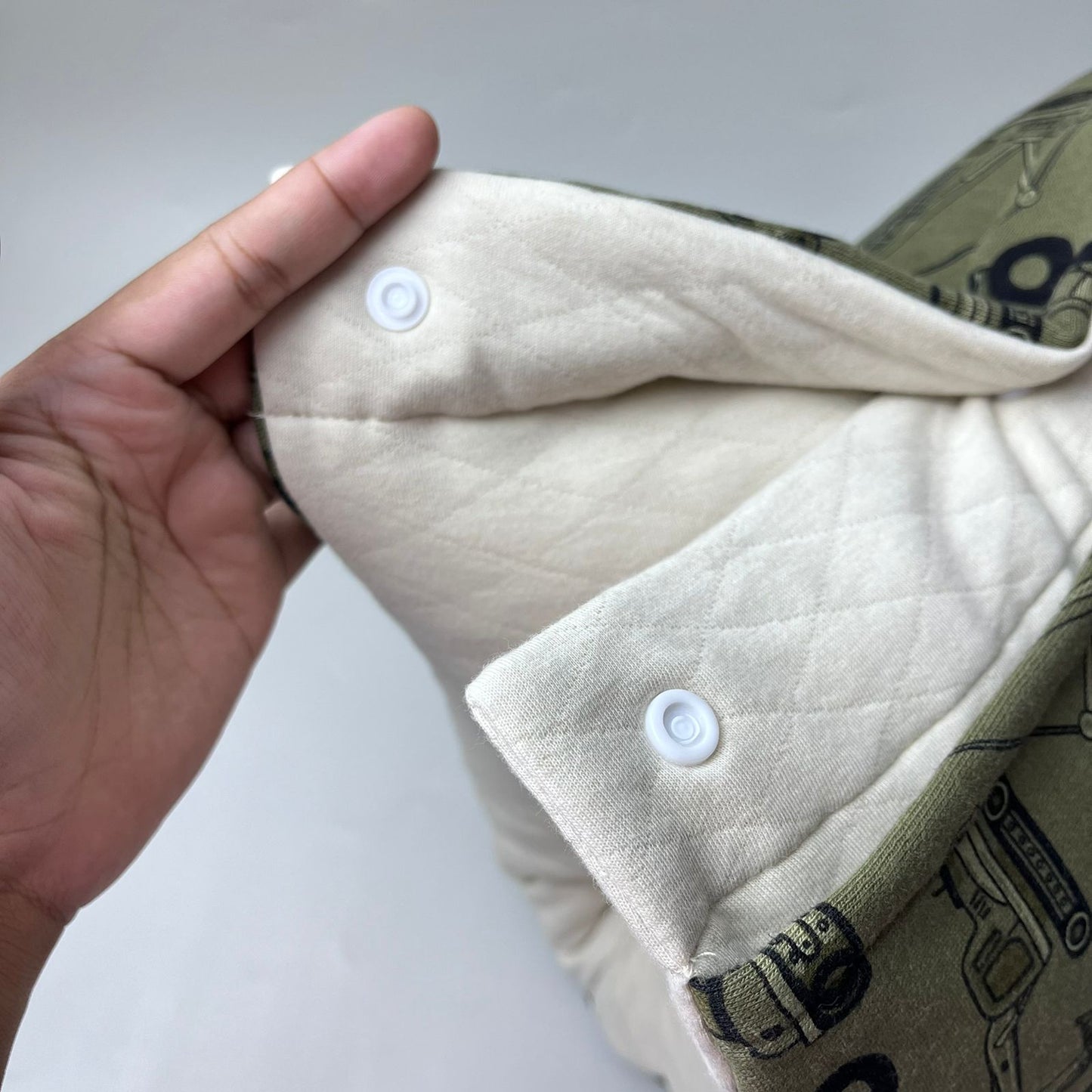 TRAVEL NURSING ARM PILLOW_⁠B7283_EXCAVATOR ARMY