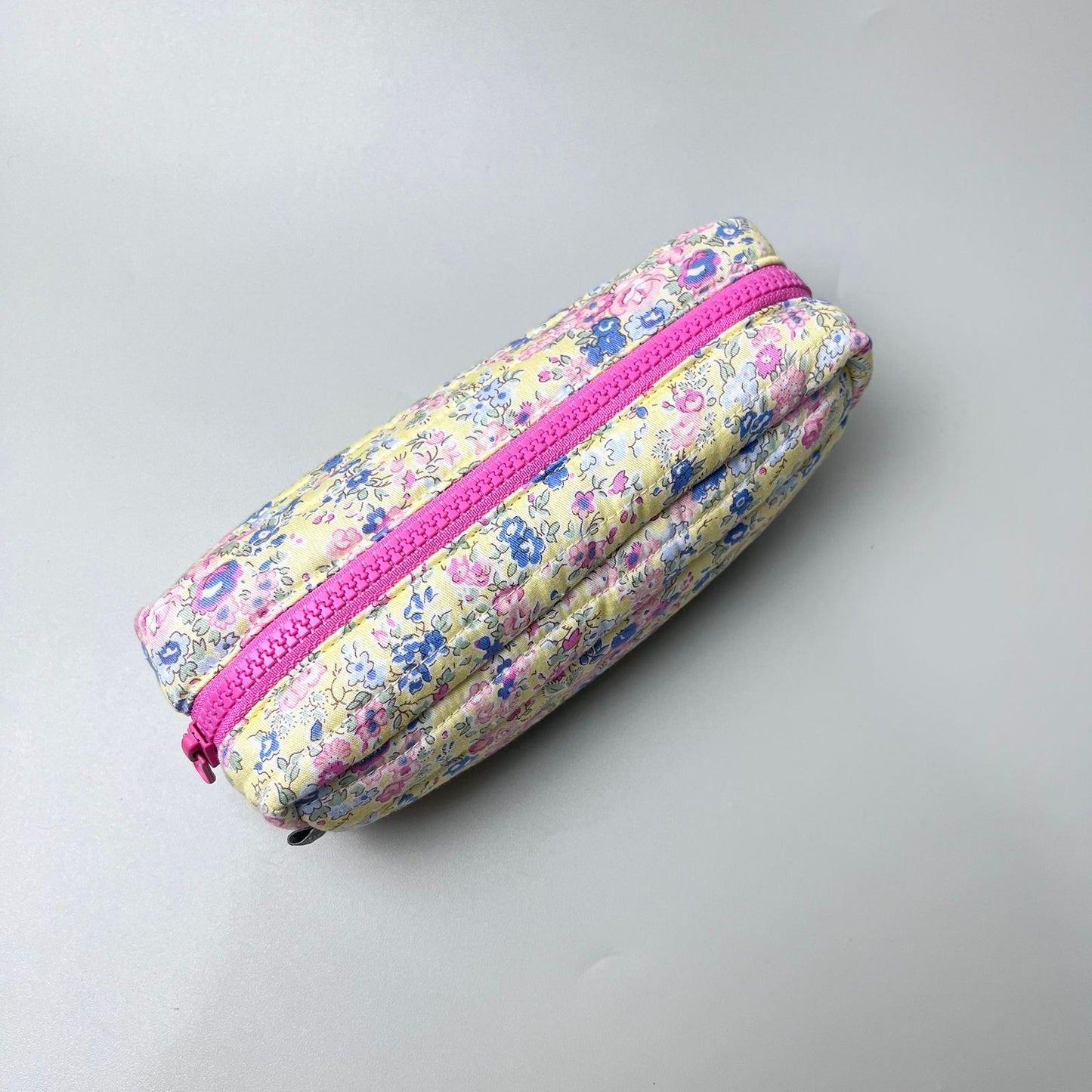 PENCIL CASE_A6385_BUNGA COSMOS KUNING