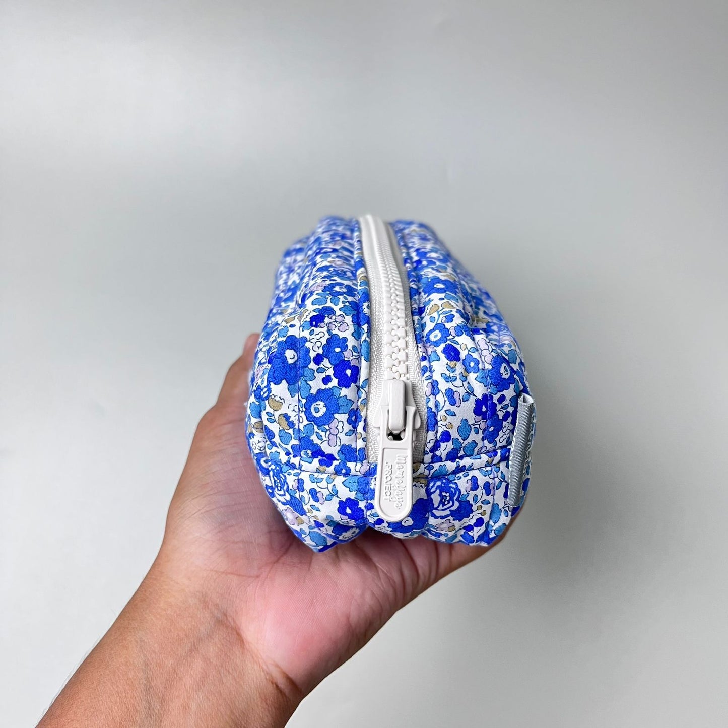 PENCIL CASE_A6387_EYESBLUE FLOWER