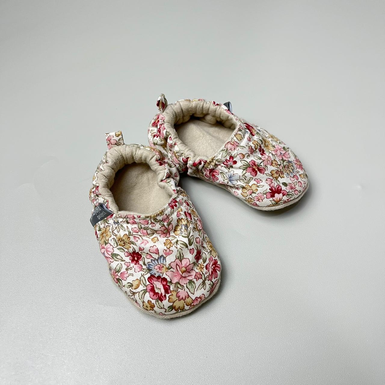 SET BABY | BUCKET HAT | BIBS | BABY SHOES_A4121_BUNGA ANEMONE MERAH