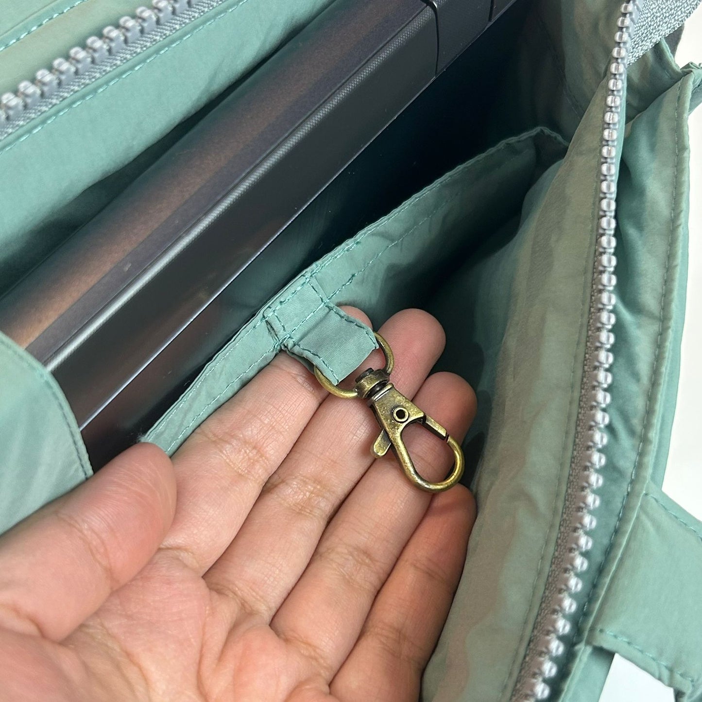 LAPTOP BAG_C6138_JADESHEEN