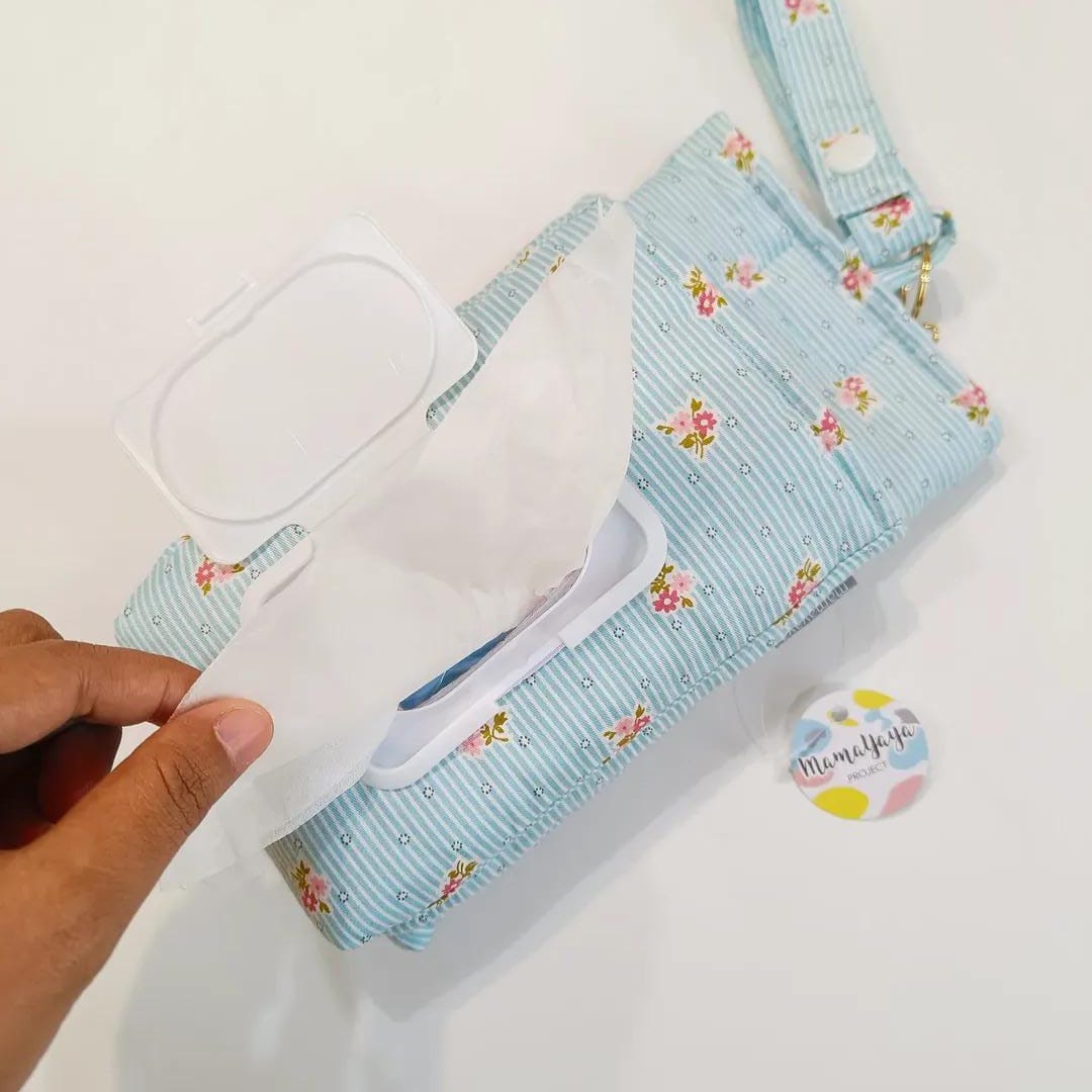 TISSUE POUCH 2 IN 1_BUNGA GARIS BIRU