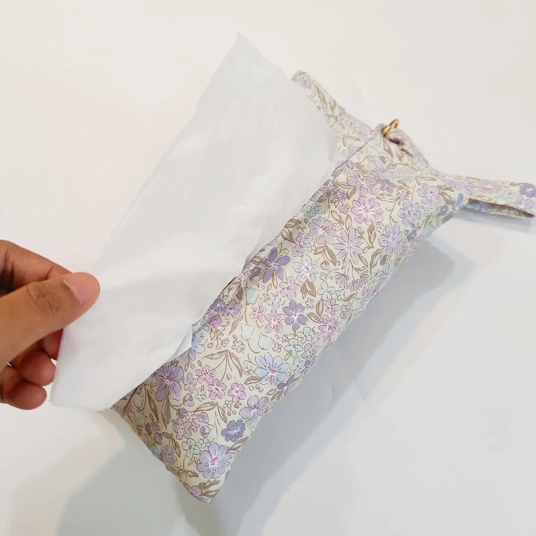 TISSUE POUCH 2 IN 1_BUNGA PASTEL