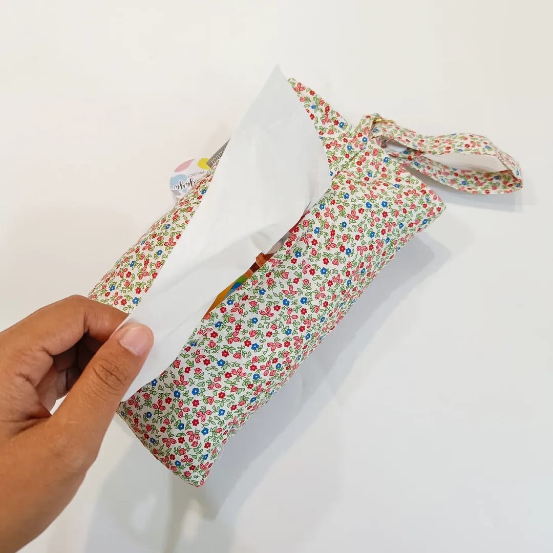 TISSUE POUCH 2 IN 1_MINI CLOVER MERAH