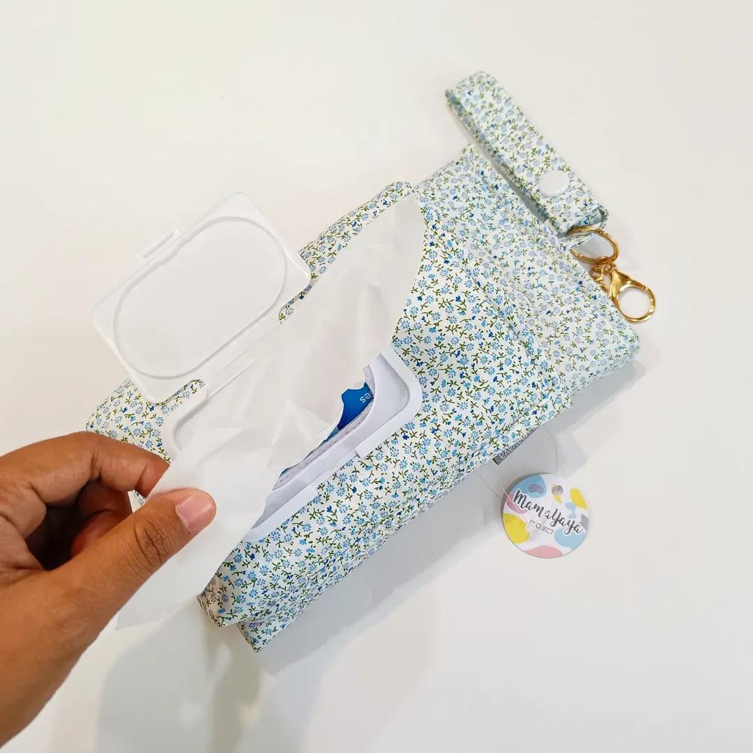 TISSUE POUCH 2 IN 1_BUNGA MINI BIRU