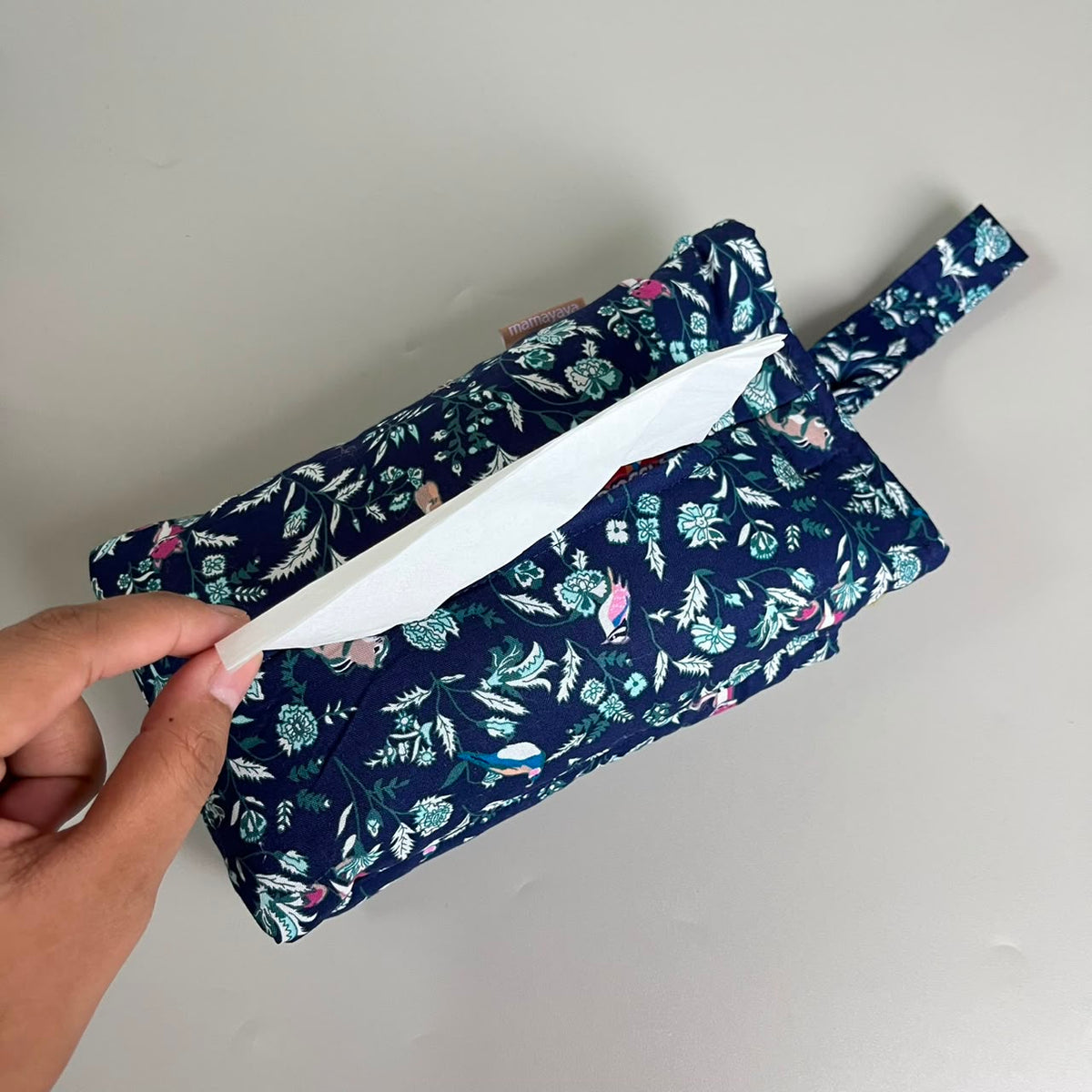 TISSUE POUCH 2 IN 1_BUNGA NAVY