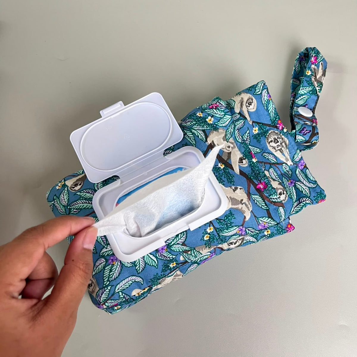 TISSUE POUCH 2 IN 1_KUNGKANG BIRU