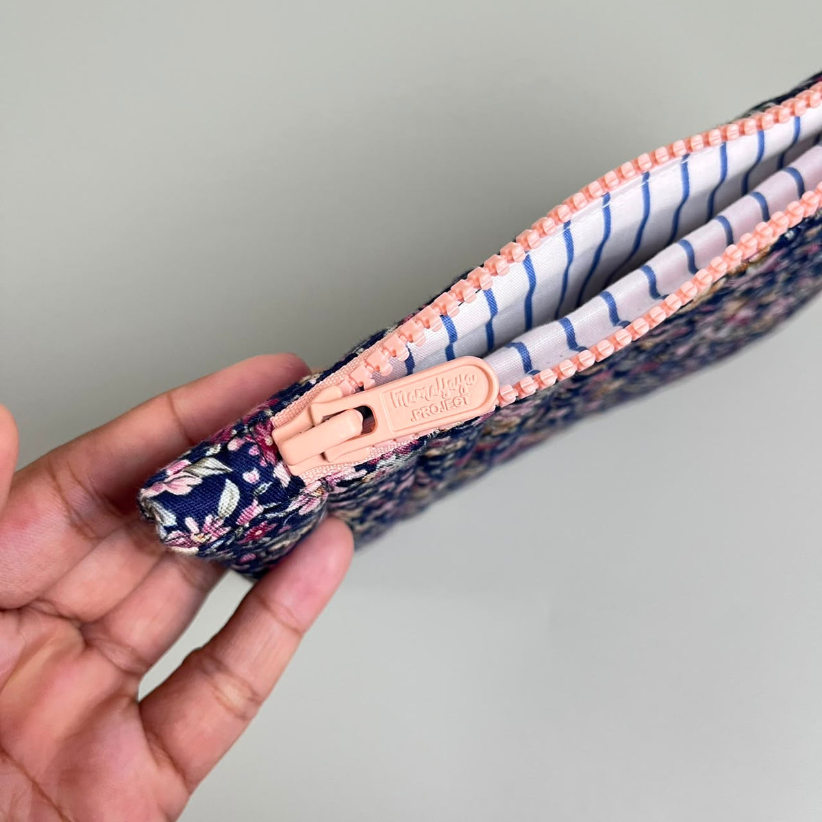 SLIM POUCH_ANEMONE NAVY