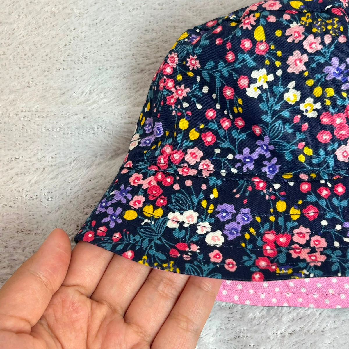 BUCKET HAT_DAFFODILS NAVY_56