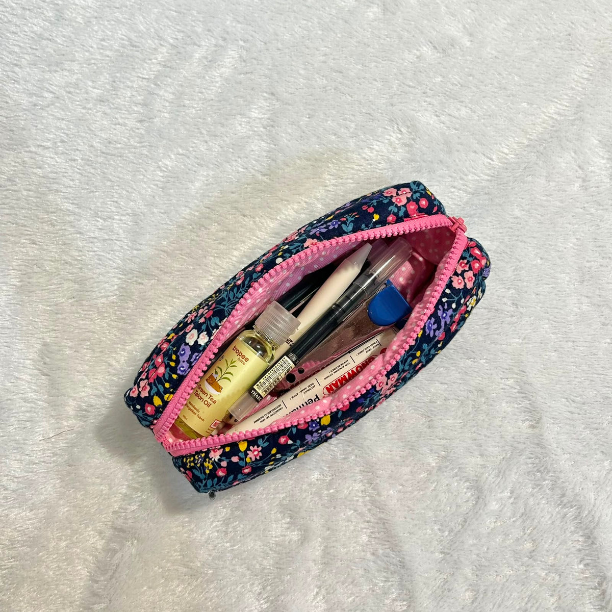 PENCIL CASE_DAFFODILS NAVY