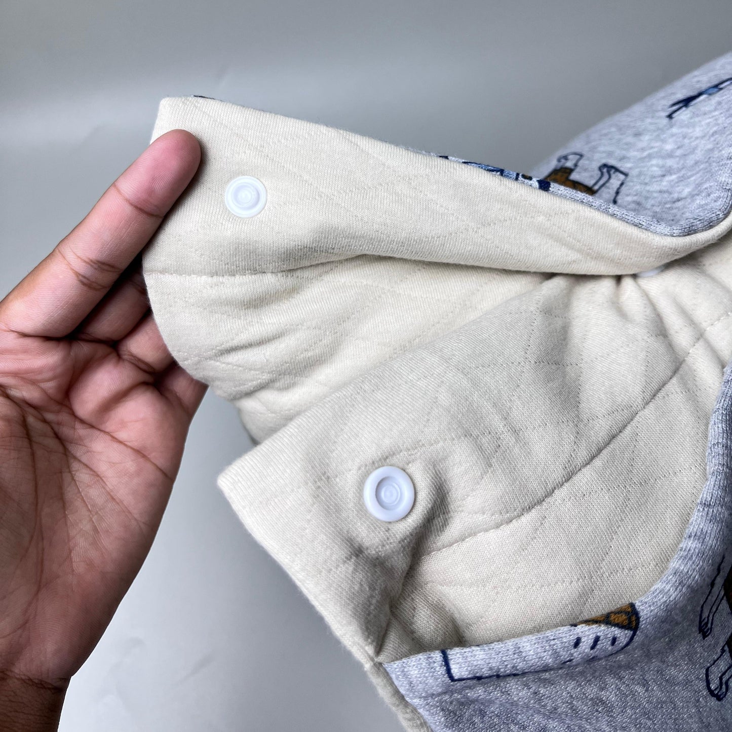 TRAVEL NURSING ARM PILLOW_⁠B7104_BERUANG KUTUB