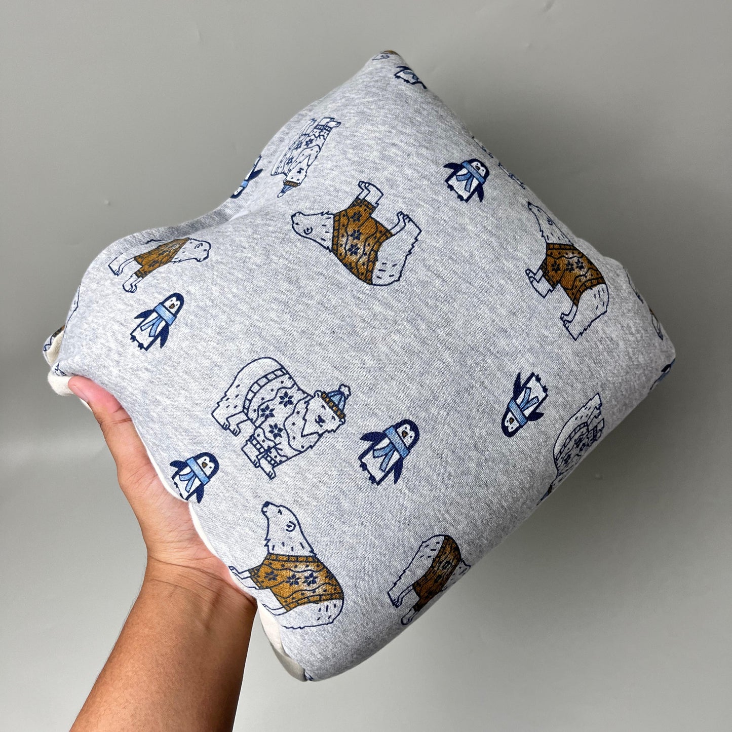 TRAVEL NURSING ARM PILLOW_⁠B7104_BERUANG KUTUB