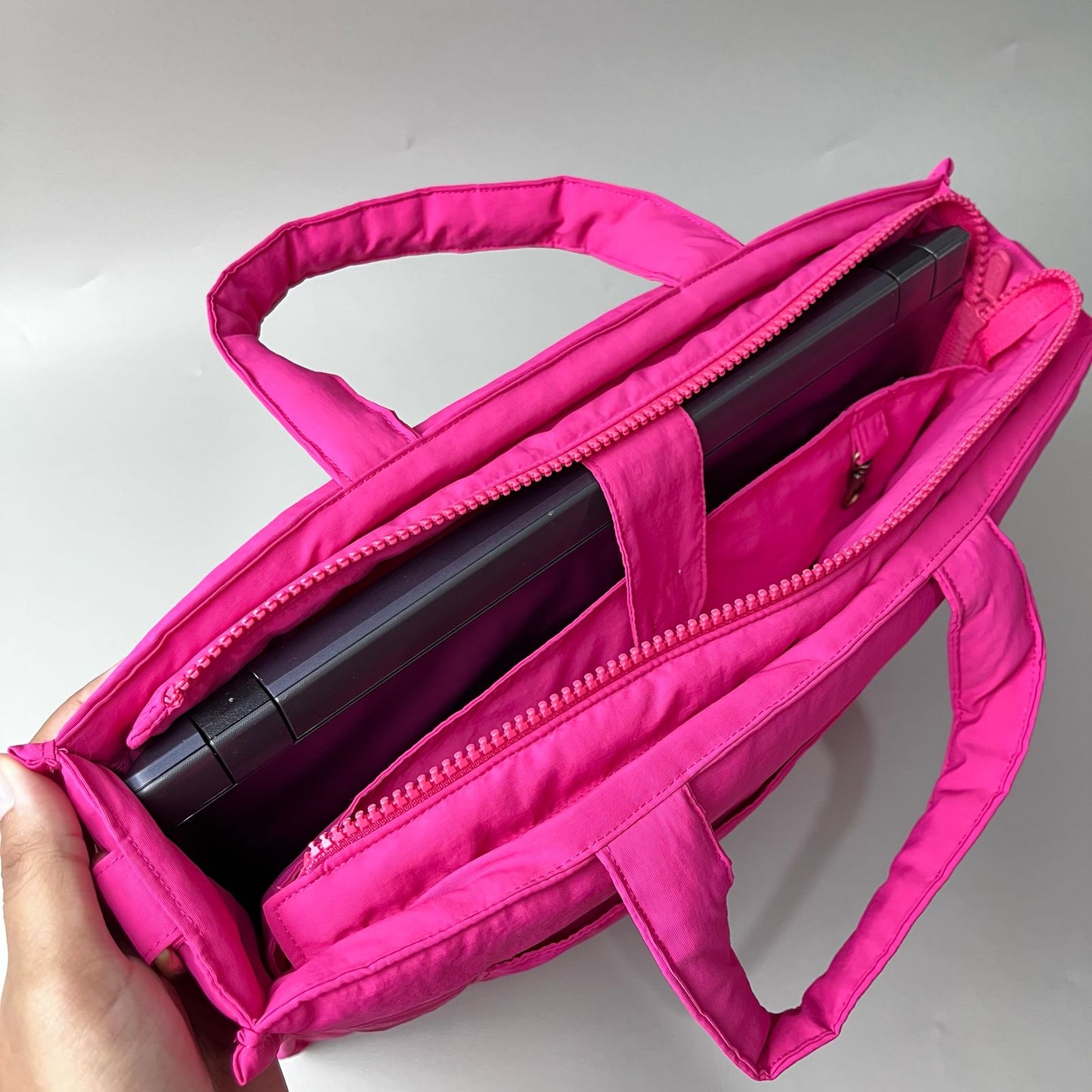 LAPTOP BAG + HAND SANITIZER_C7091_FUCHSIA