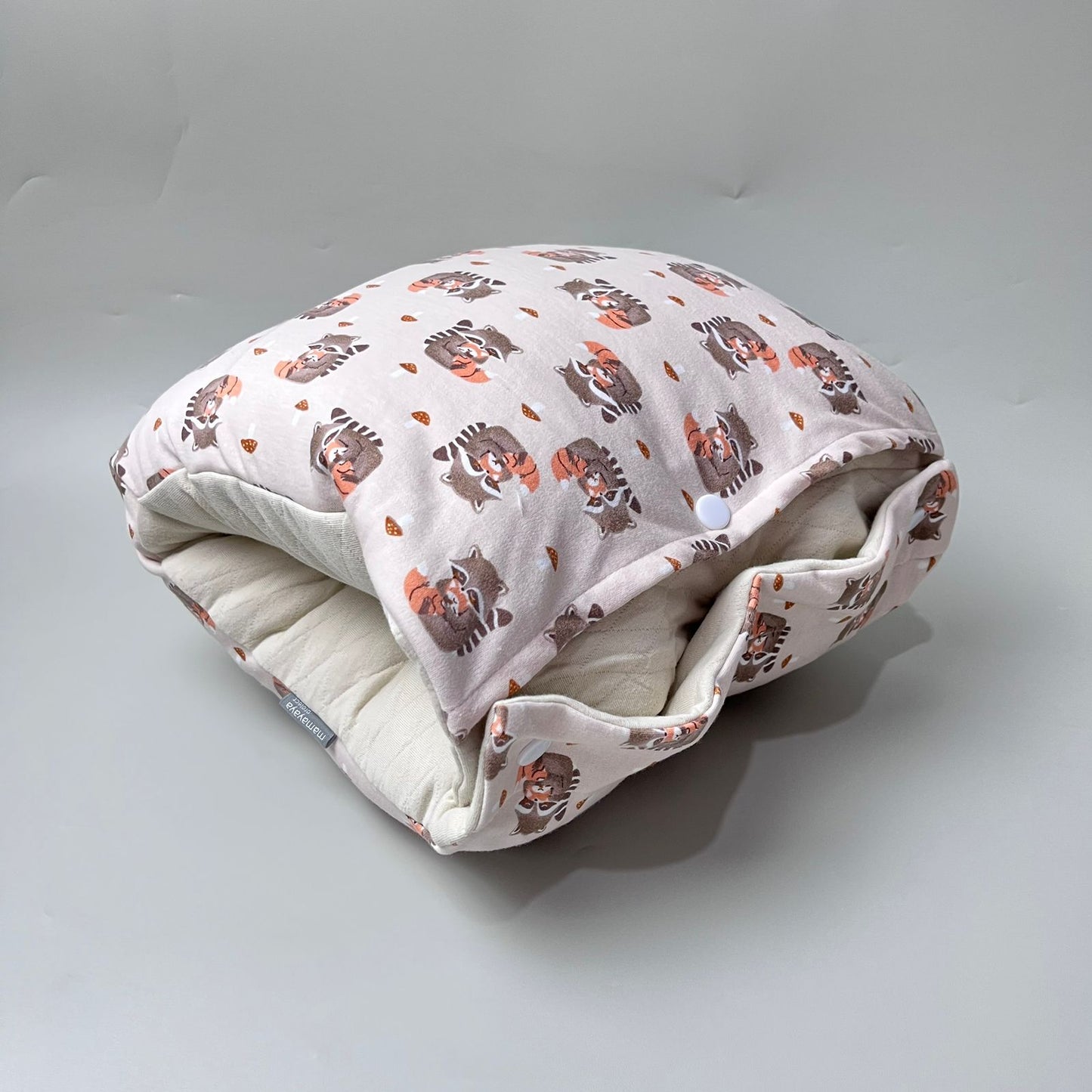 TRAVEL NURSING ARM PILLOW_⁠B7284_RACOON COKLAT