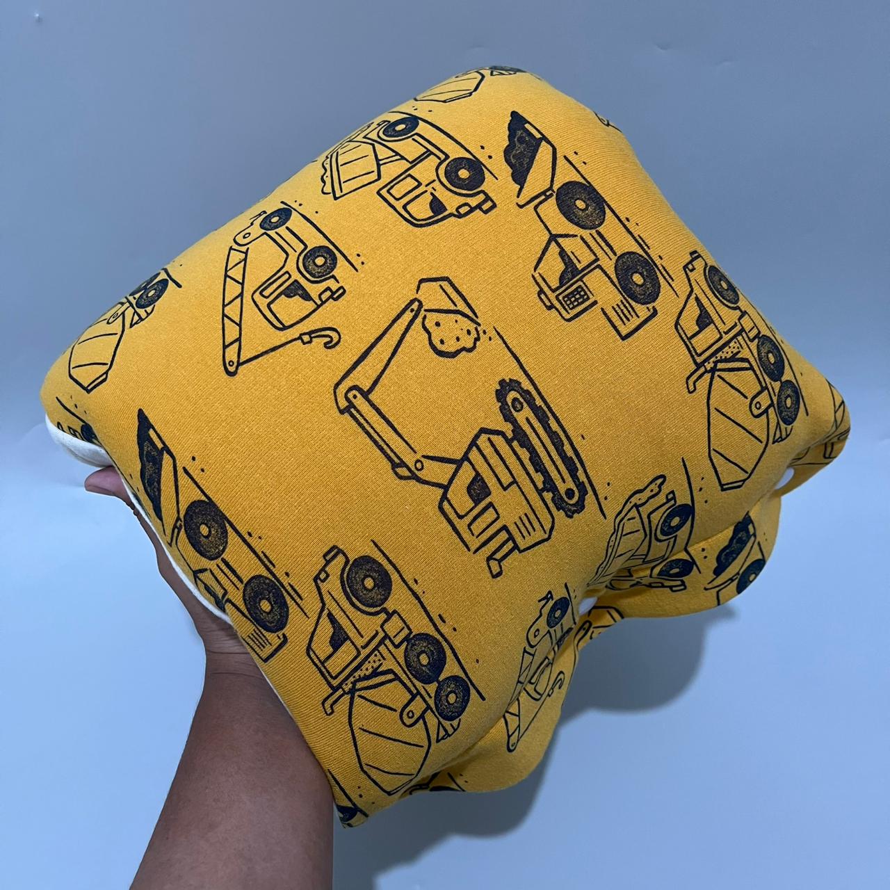 TRAVEL NURSING ARM PILLOW_⁠B7294_TRUCK KUNING