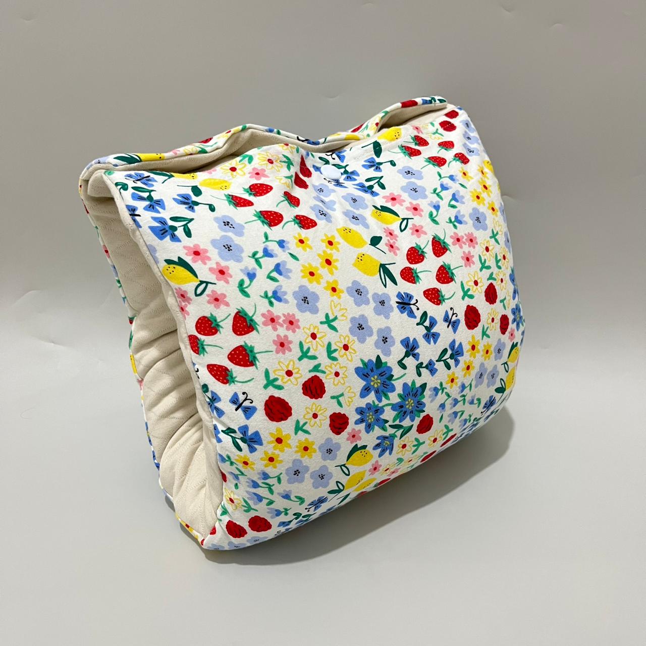 TRAVEL NURSING ARM PILLOW_B7296_BUNGA STRAWBERRY