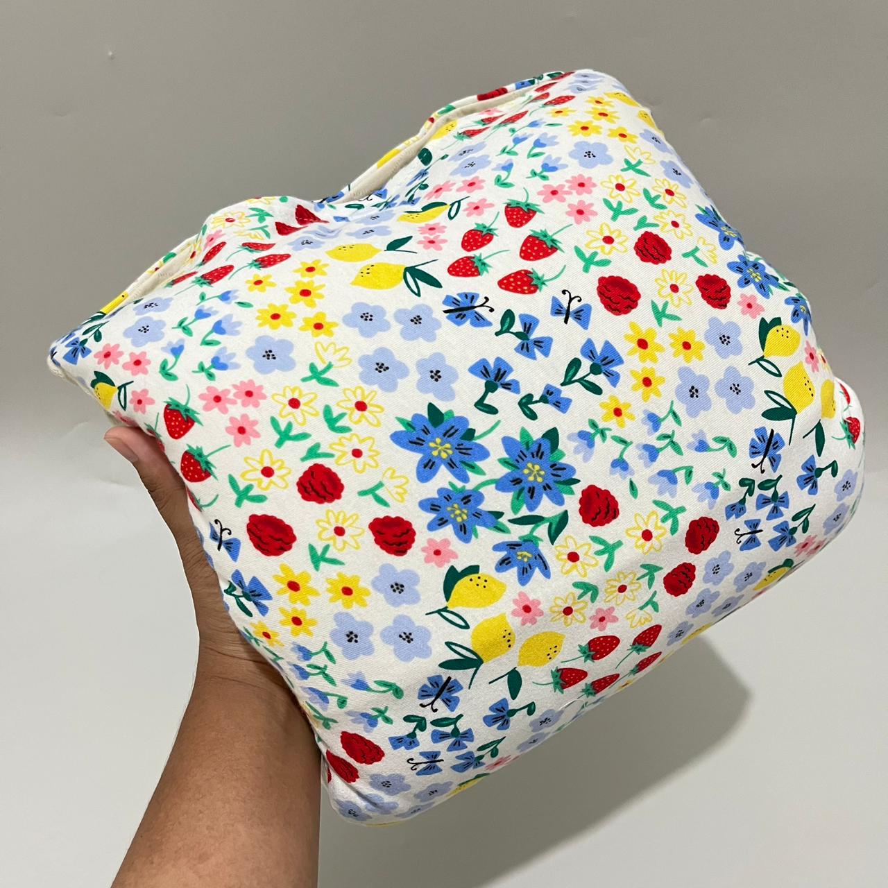 TRAVEL NURSING ARM PILLOW_B7296_BUNGA STRAWBERRY